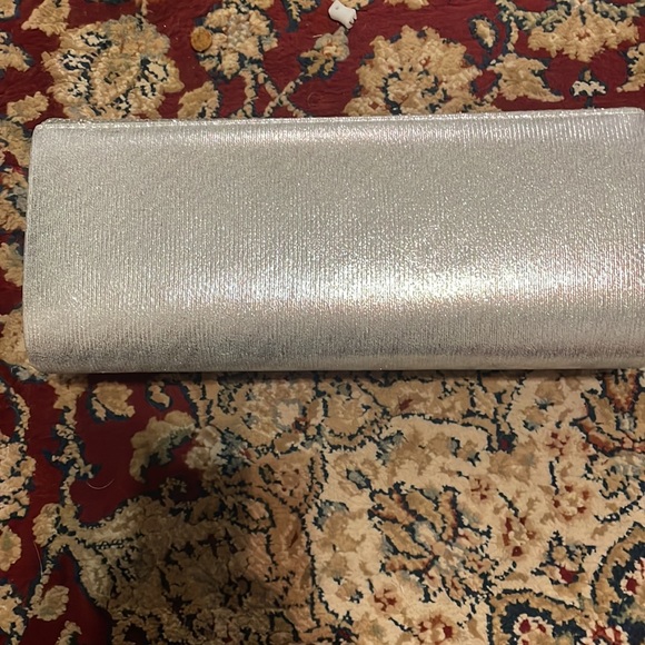 Silver clutch. Brand new. - Picture 3 of 3